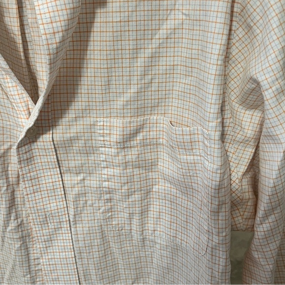 Croft & Barrow Men's Light Orange and White Checkered Shirt Size 16 1/2 - Picture 3 of 10